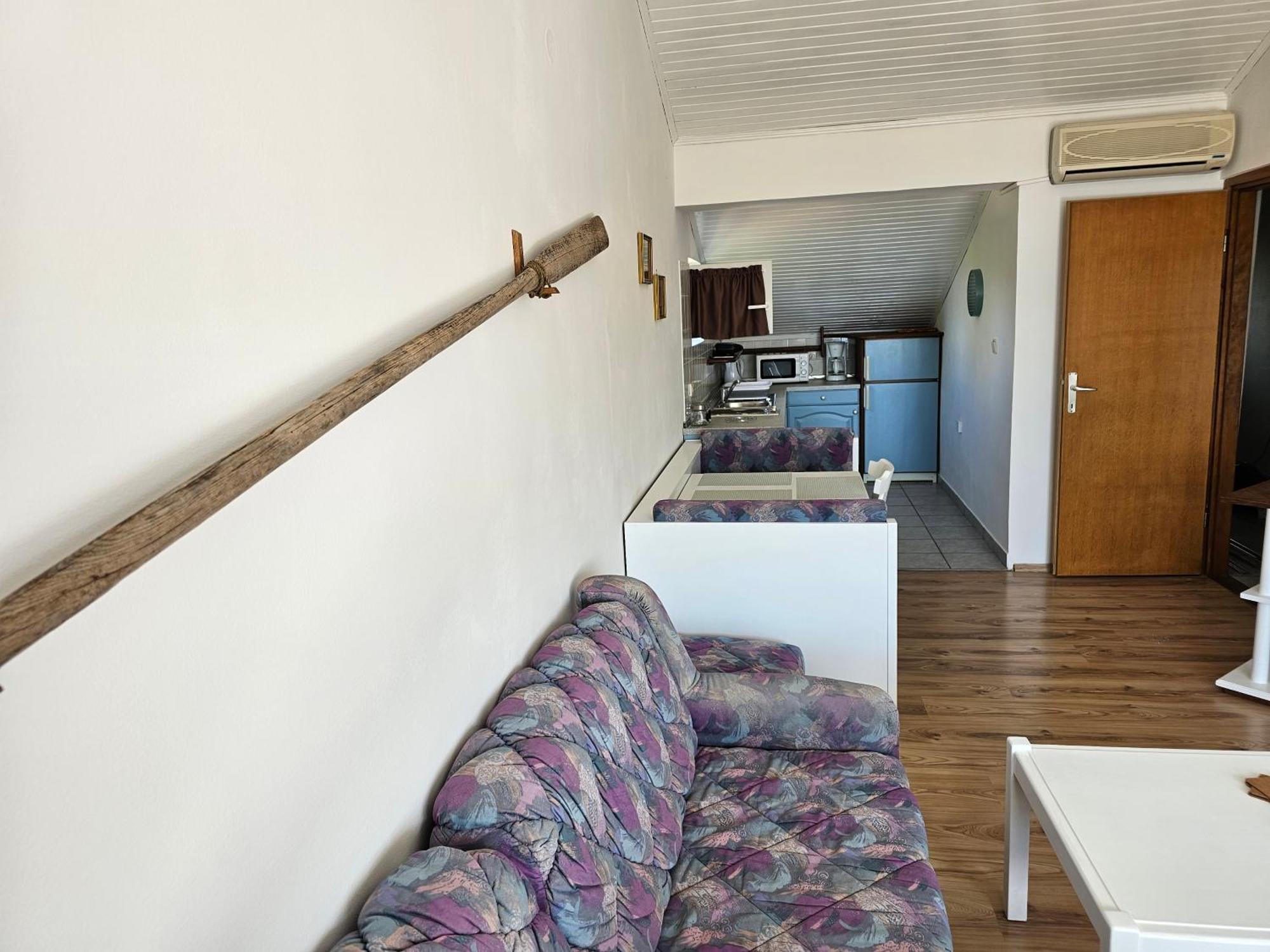 Apartment Gordana Малинска Экстерьер фото