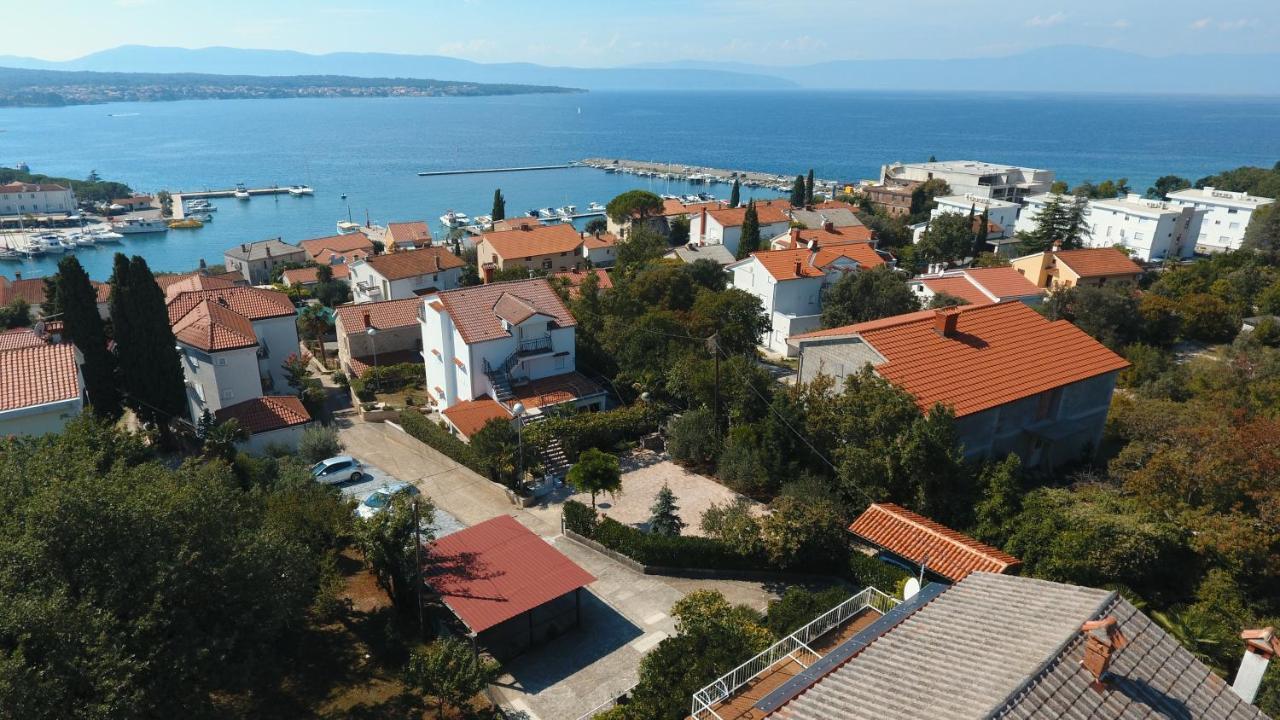 Apartment Gordana Малинска Экстерьер фото