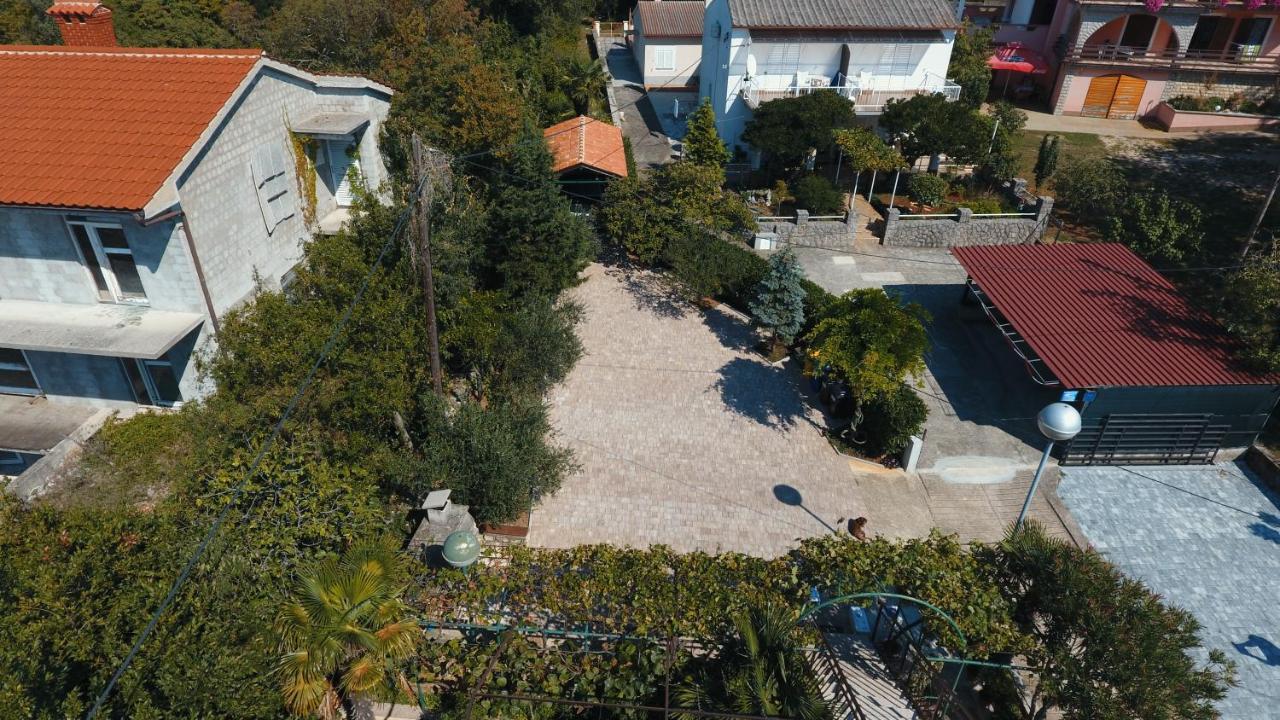 Apartment Gordana Малинска Экстерьер фото